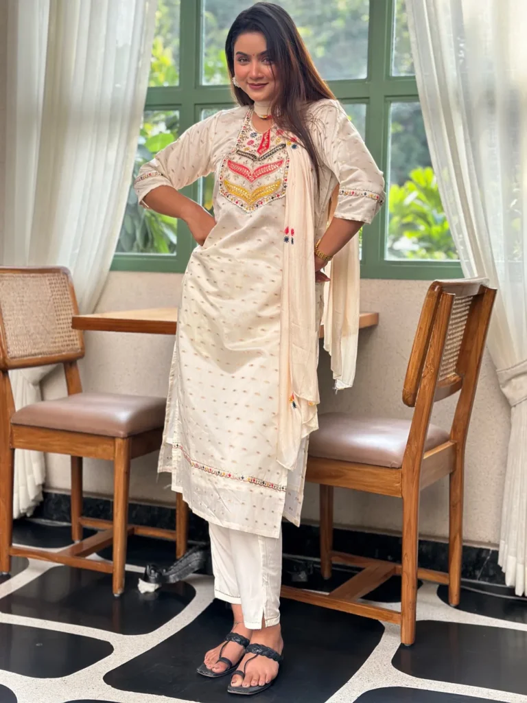 Harini Silk Blend Anarkali Kurta Set with Embroidered Dupatta Elegant Ready to Wear Three Quarter Sleeves Kurta Pant Set | VICORA