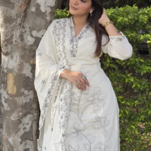 Buy Kavya Silk Blend Embroidered Straight Kurta Set with Trousers & Dupatta Online | VICORA