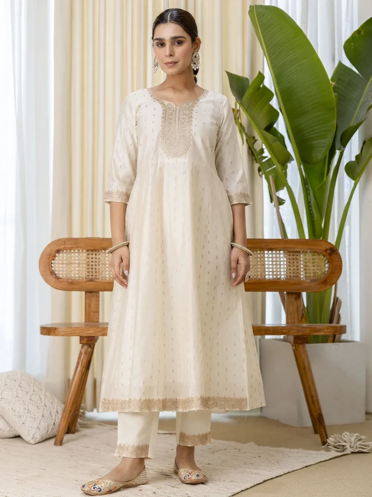 Buy Sattva White Embroidred Kurta Sets with Heavy thread Work Women Suits Online | VICORA